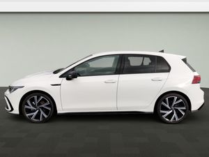 Unleash中古パワー & スタイル2022年フォルクスワーゲンゴルフVIII 1.5 TSI DSG R-Line SUV、低マイレージ