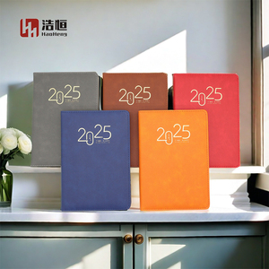 Cuaderno diario de cuero con logotipo personalizado con cubierta para colorear A5 Calendario de estilo impreso Agenda Adviento 2025 Plan de programación y diario - Product Image 3