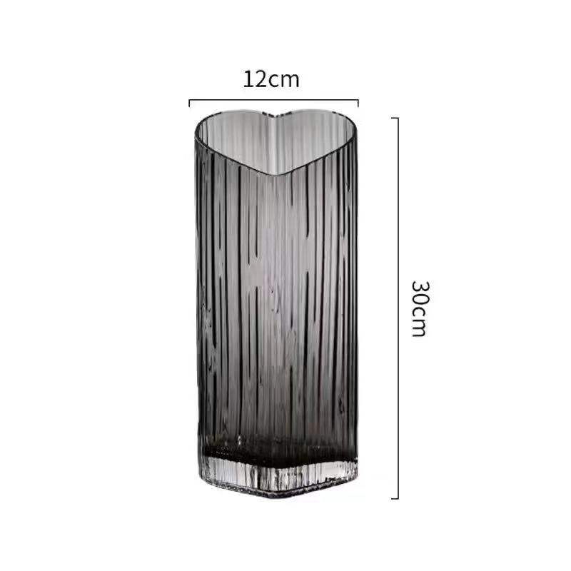 ใหญ่สีเทา