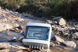 USFULL高性能4弦4 in 1アウトオールインワンシステムコンバイナーボックスPVIP65防水コンバイナーボックスソーラーシステム用 - Product Image 6