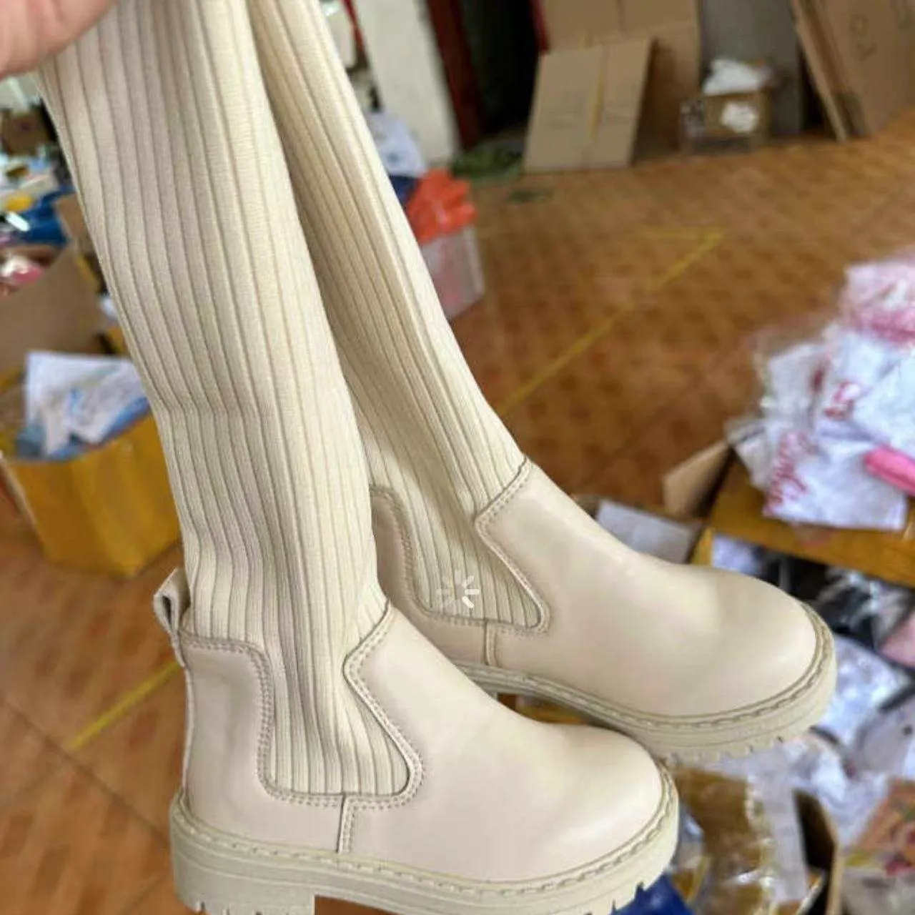 2022 automne enfants néon articles bottes longues bottes tricotées chaussettes élastiques bottes hautes enfants sur le genou bébé fille chaussures à la mode
