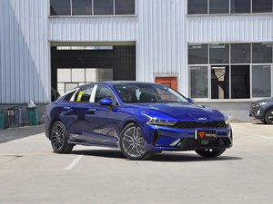 קיה מכוניות כלי רכב זול kia <span class=keywords><strong>k5</strong></span> 380gt. דגל קו 2.0t בנזין העקירה 5 מושבים בגודל גדול סדאן