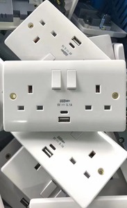 Venta caliente 13A baquelita 2-Gang enchufe conmutado tipo A + tipo C toma de corriente de pared USB carga Normal Reino Unido enchufe estándar Compatible WIFI - Product Image 2