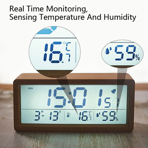 Sensor de temperatura y humedad interior con pantalla LCD grande con diseño de bambú de madera Reloj despertador OEM personalizable - Product Image 6