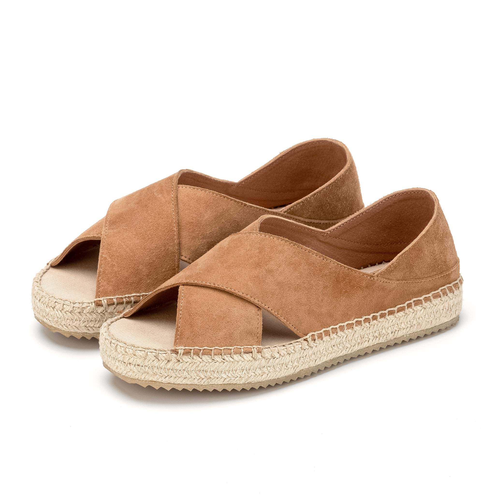 สีน้ำตาล