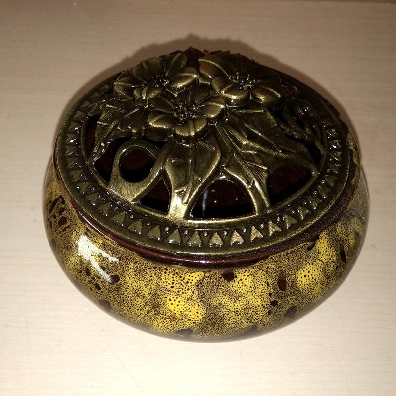 สีเหลือง