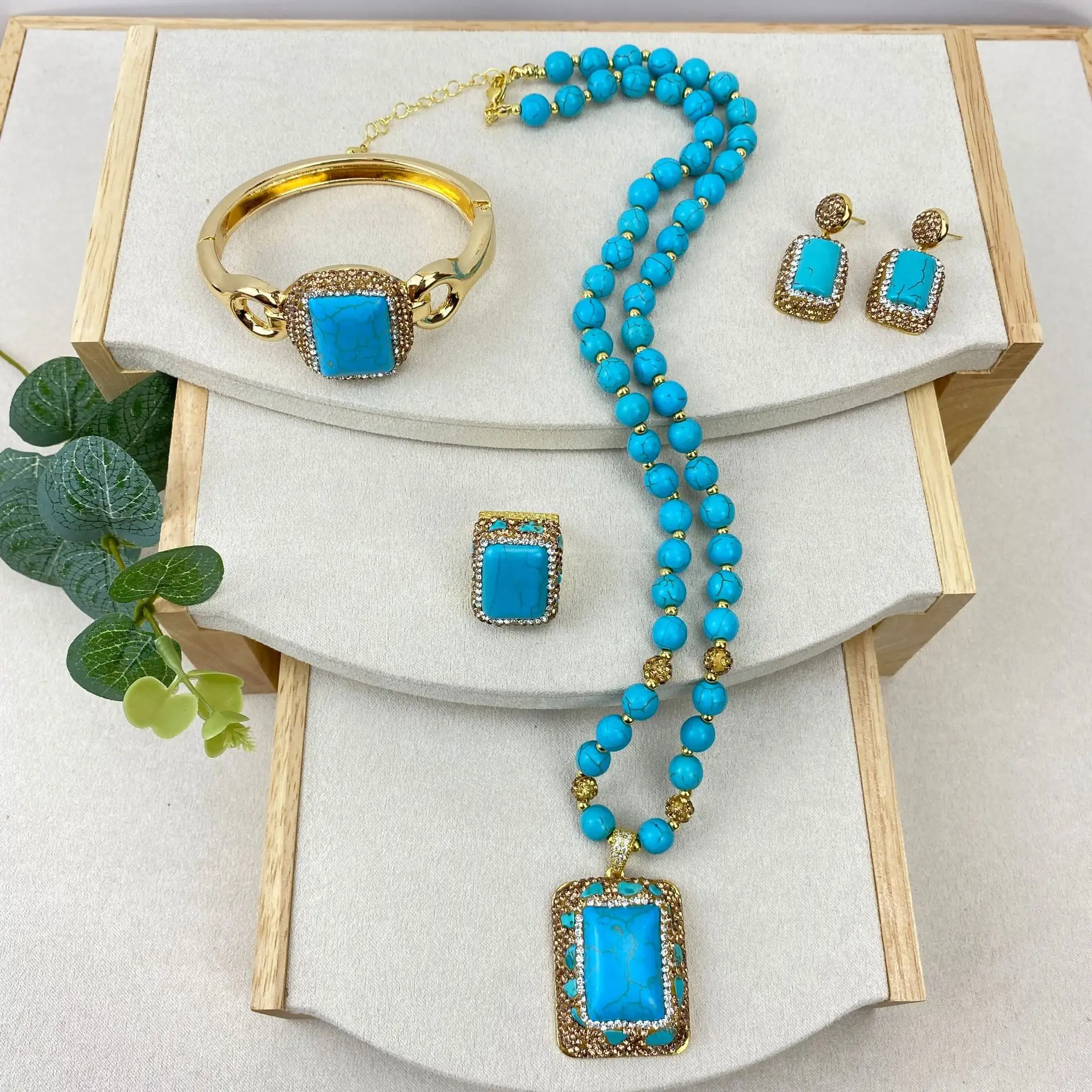 Conjunto de joias Bling vintage Boho Indian Full Stone com pingente turquesa para mulheres, conjunto de 4 peças, novidade de alta qualidade, 2024