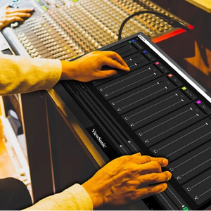 Ángulo de visión amplio de 27 pulgadas Monitor de pantalla táctil Pantalla táctil de diez puntos - Product Image 2