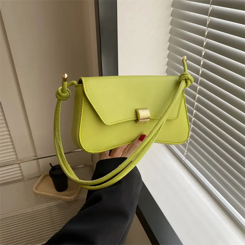 Borsa in tinta unita da donna 2024 estate popolare Design semplice moda borsa a tracolla a basso prezzo borsa da donna