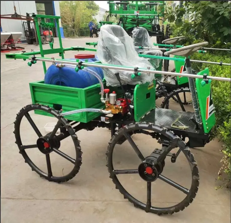 Pulverizador para equipos agrícolas Pulverizador de pluma autopropulsado Pulverizador agrícola de cuatro ruedas