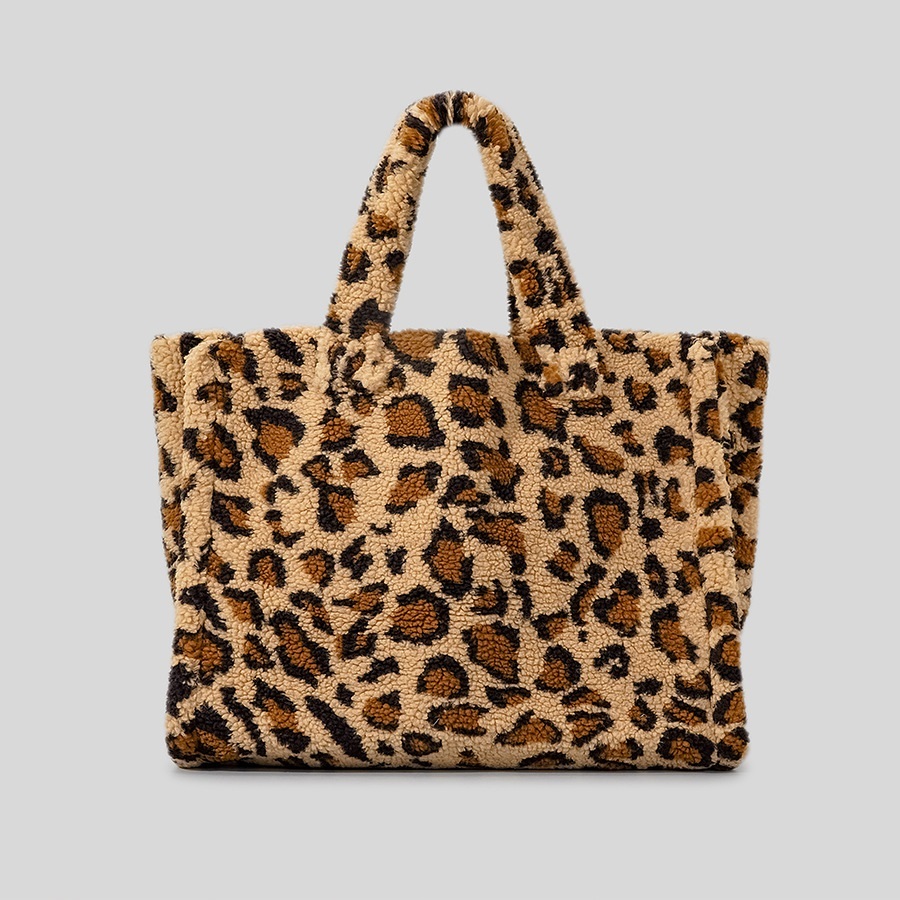 Leopardo (47*36*22)