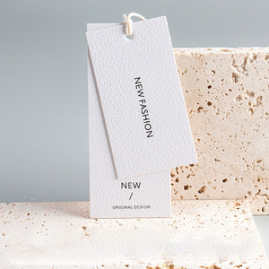 Hot Selling <strong>Custom</strong> Design <strong>Printing</strong> Name Logo Clothing Hang <strong>Tags</strong> with <strong>String</strong> Round Paper Garment Hang-<strong>tag</strong> Labels