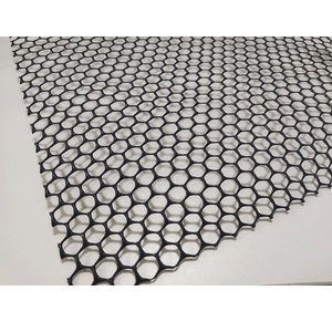Malla de alambre de plástico para pollo Malla de plástico hexagonal para aves de corral Valla de alambre de plástico extruido Recubierto de PVC para la venta - Product Image 1