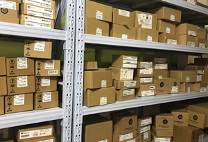 1756-OF8A Plc Programmier steuerung Programmier bare Logik steuerungs systeme Neue Marke OF8A - Product Image 1