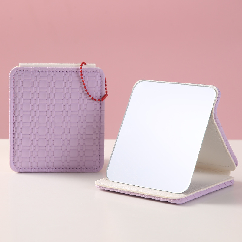 Checkered pattern - purple
