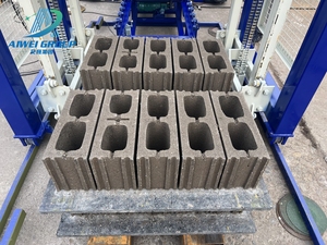 BLOCKTECH Qt 4-15 Full <strong>Automatic</strong> <strong>Block</strong> <strong>Making</strong> <strong>Machine</strong> Wood Pallet <strong>Block</strong> <strong>Making</strong> <strong>Machine</strong> <strong>Machine</strong> Fully <strong>Automatic</strong> Production Line - Product Image 2