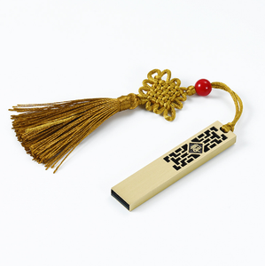 复古中式黄铜u盘简单金属设计，带窗花图案 - Product Image 1