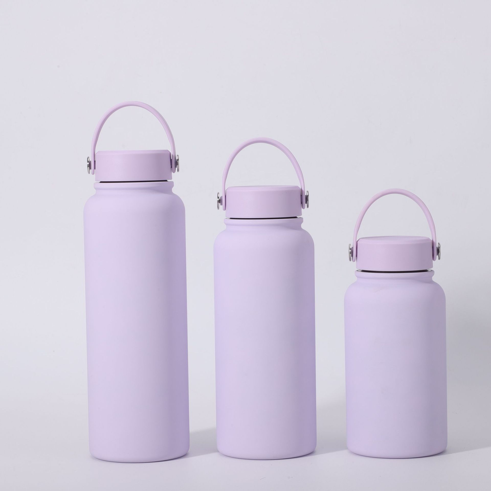 Casquette plate violette