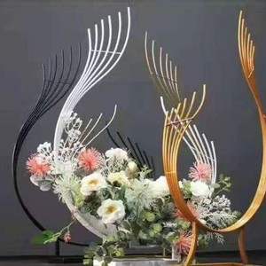 婚礼餐桌用新的金色白色摆件 - Product Image 4