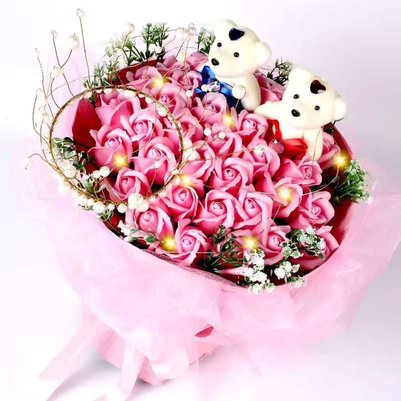 33 ดอกไม้ผงแบบถือ + มงกุฎ + ตุ๊กตาหมี 2 ตัว