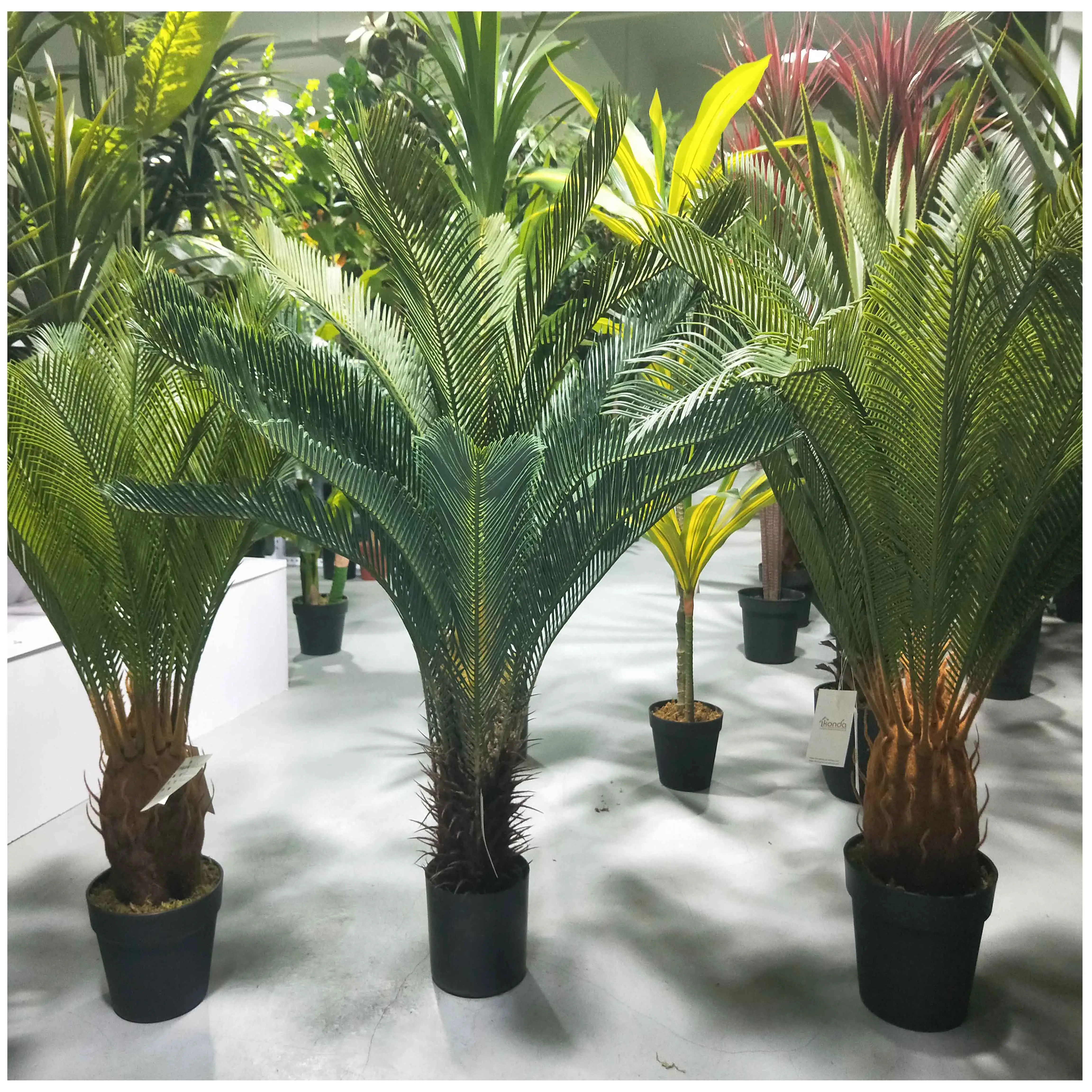 Vendita calda soggiorno Decor Cycas Revoluta palme artificiali sago palme plastica cycas piante bonsai per la decorazione domestica