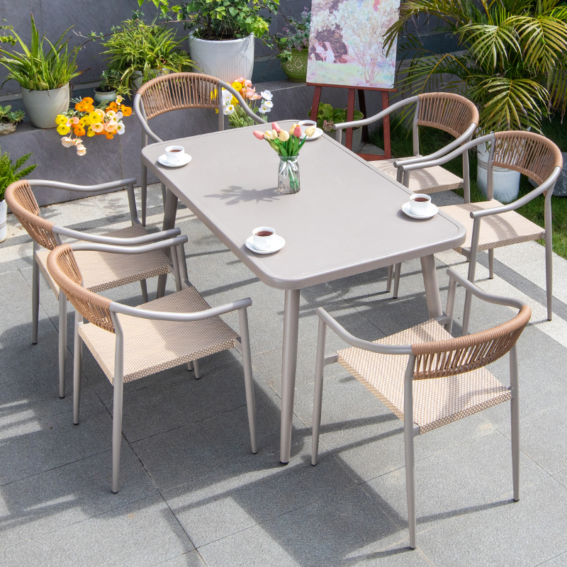 Table 150 NM + 6 chaises