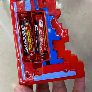 <span class=keywords><strong>LED</strong></span>点滅波モザイクガン & 音楽と光点滅スペースブラスターガン屋外ゲームでピクセルガンを巻き取る