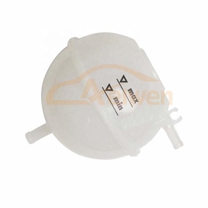 VW T4に使用されるAelwenAuto Coolant Reservoir Car Water Tank <span class=keywords><strong>701121407B</strong></span> 701121407C 701 121 407B 701 121 407C