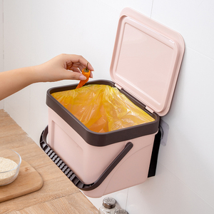 Cubo de basura de plástico montado en la pared para el hogar, cubo de basura con tapa y mango, contenedor convenientemente almacenado para basura - Product Image 1