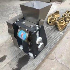 三角餃子とエンパナーダ製造機プレス大きなエンパナーダ製造機家庭用ダンプメーカー - Product Image 4