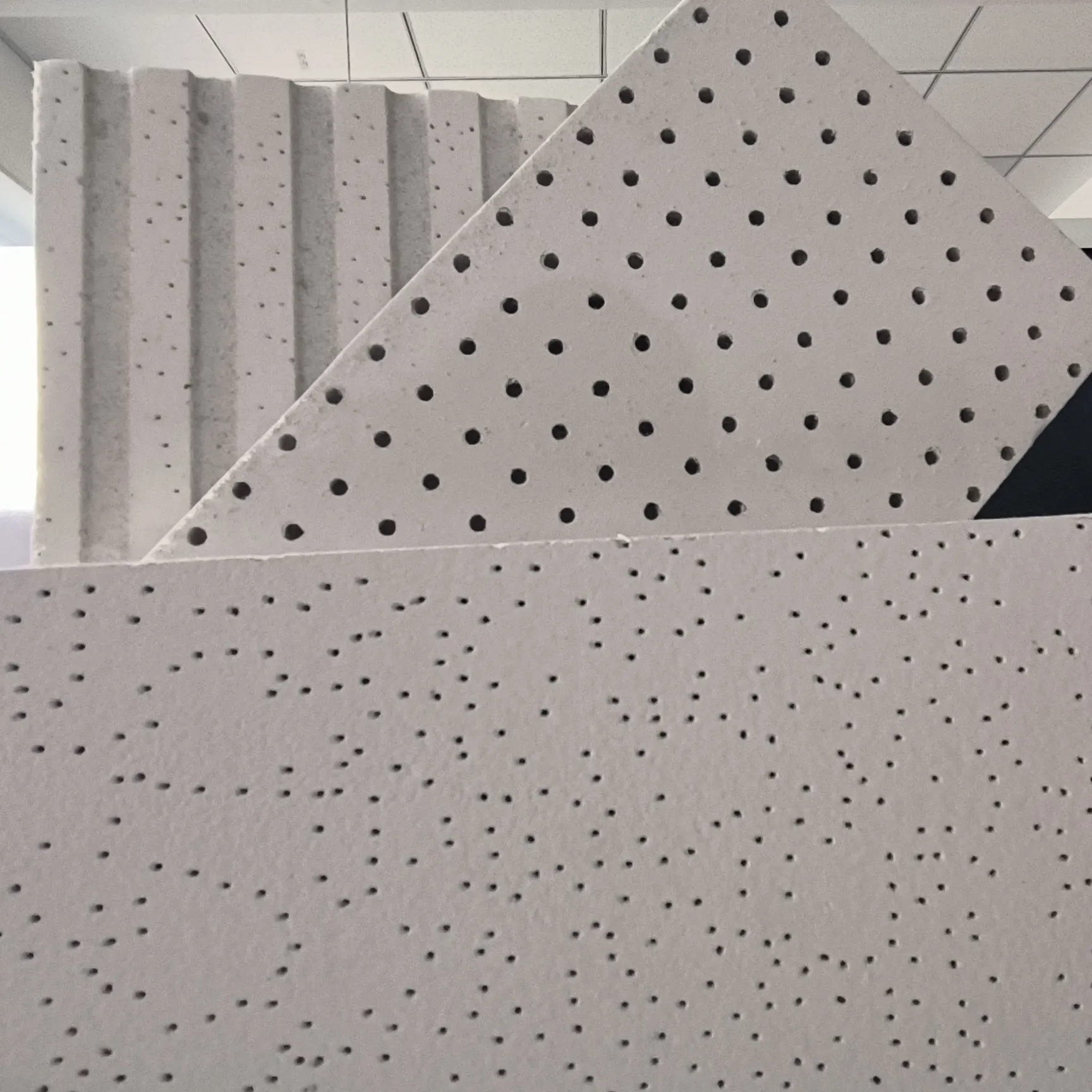 High Quality Low Cost 600X600 Acoustic Mineral Fiber Board Ceiling Tiles Price For Indoor