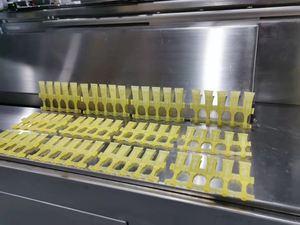 Automatic Ultrasonic Filling and Sealing <strong>Machine</strong> for Small Dose Essential <strong>Eye</strong> <strong>Drop</strong>