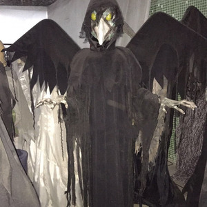 アニメカラス囚人魔女女性ゴーストゾンビ悪魔アニマトロニクス装飾ハロウィーン大電気音声制御小道具