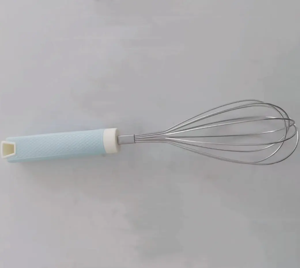 प्लास्टिक हैंडल के साथ खाना पकाने की पिटाई और उन्नत संस्करण गुब्बारा वायर व्हिस्क प्लास्टिक हैंडल के साथ हिलाते हुए