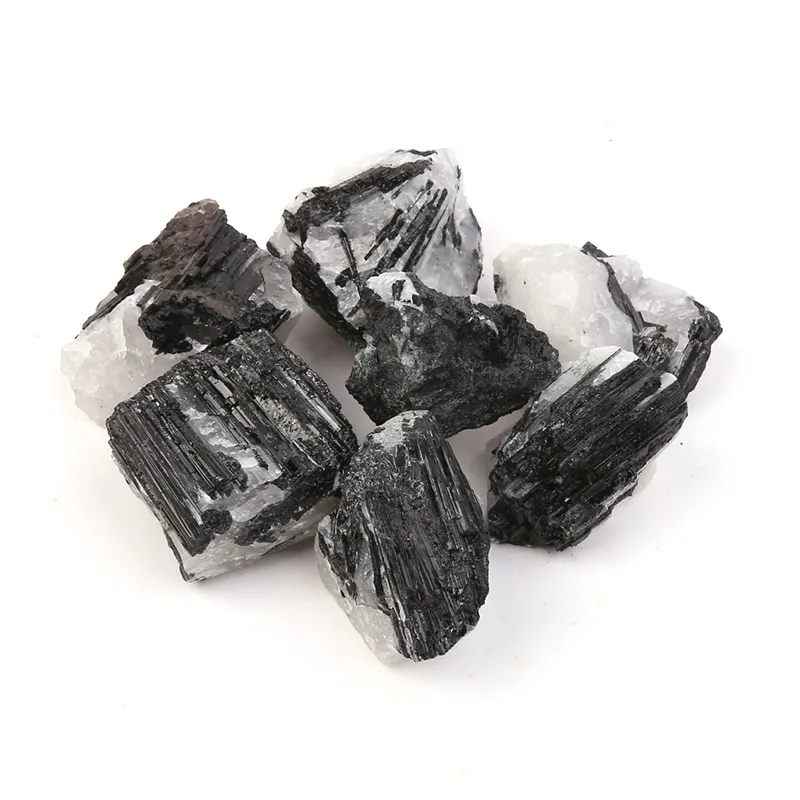 Vente en gros tourmaline noire brute dans le quartz pierre de guérison naturelle cristal noir brut pour la décoration
