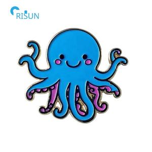 Üretici sevimli deniz hayvan mürekkepbalığı kalamar ahtapot sert yumuşak emaye yaka iğnesi rozetleri broşlar özel ahtapot emaye Pin - Product Image 3