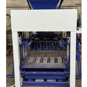 Máquina de bloques de motor de hormigón, máquina semiautomática de fabricación de ladrillos, máquina de bloques de motor de Sudáfrica - Product Image 1