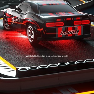 ハードコアドリフト用のリモートコントロール4WD高速レーシングカー。