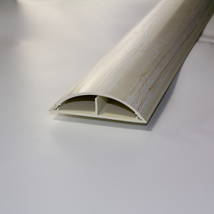 PVC באיכות גבוהה גדלים לחצי ירח כיסוי כבל פלסטיק כיסוי כבל פלסטיק קשת תיל גזירה צינור עם מדבקה - Product Image 3