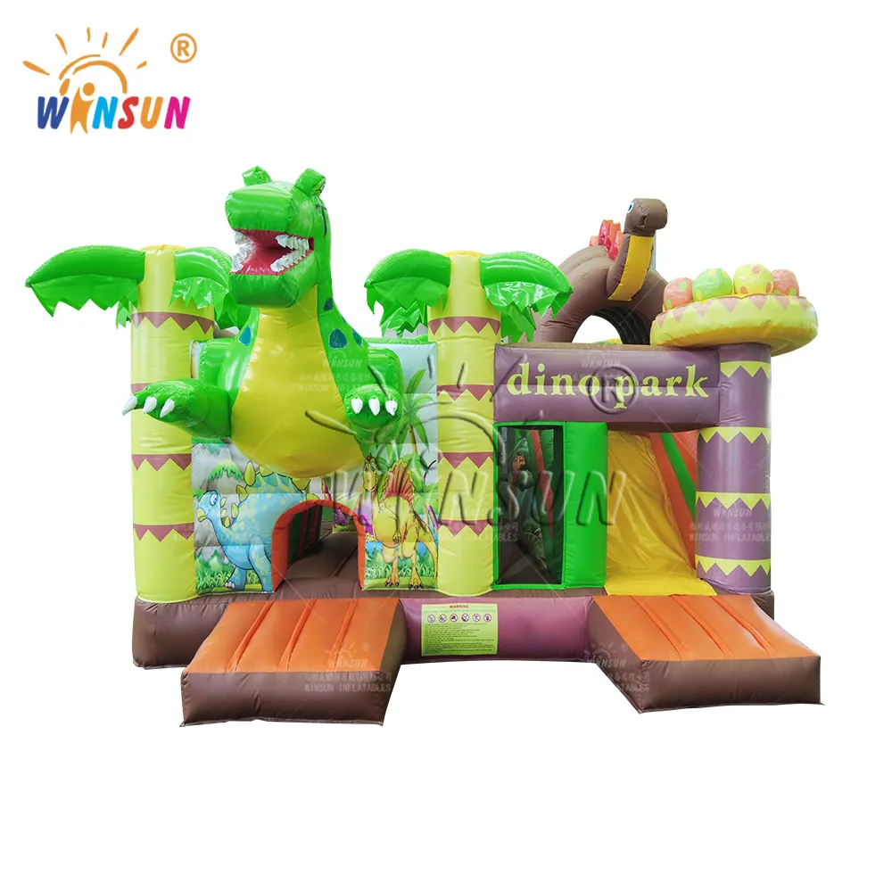 Les enfants intéressants jouent au château plein d'entrain gonflable de maison de rebond Dino Park Combo gonflable pour l'enfant