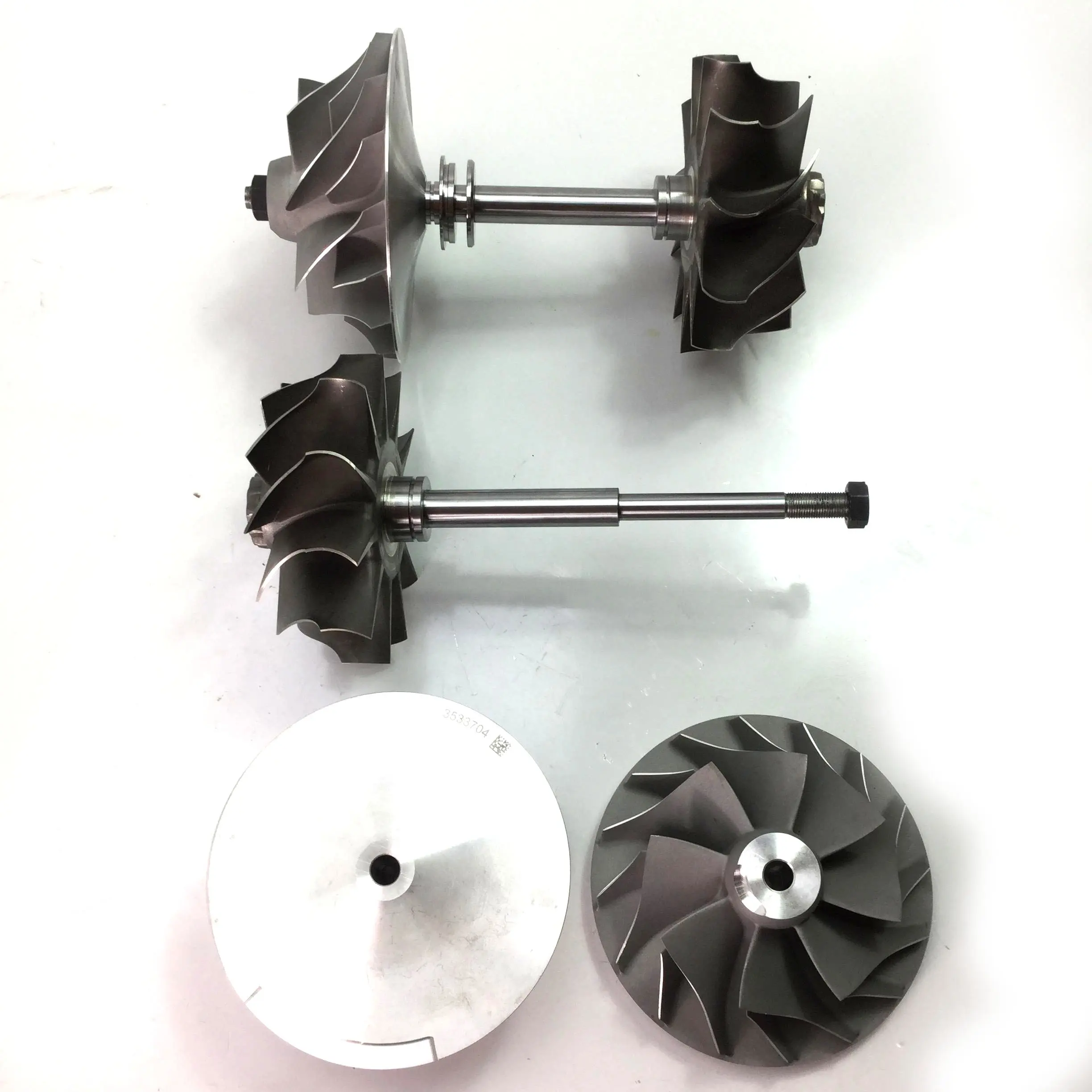 Eixo rotor da roda k50 kta50 turbocompressor turbina roda e eixo 3521032 3526148