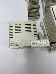 New and Original <strong>Plc</strong> 3BSE008516R1 AI810 <strong>Analog</strong> <strong>Input</strong> 8 Ch With Base 3BSE013230R1 TU810V1 <strong>PLC</strong> Programming Controller - Product Image 3