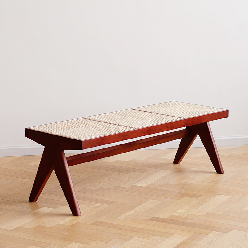 Banc en bois massif couleur noyer