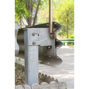 Barriera di sicurezza del raggio stradale AASHTO M180 distanziatore del mercato delle filippine barriera di traffico zincato a caldo - Product Image 3