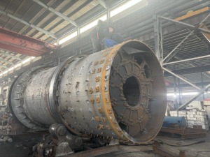 <strong>Cement</strong> <strong>Coal</strong> Grinding Mill Price 900x1800 Ball Mill Machines Gold Ore Rock Wet Ball Milling for Sale