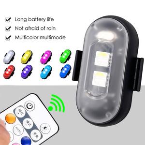 オートバイ車用のリモートUSB充電付きRGBカラーLED航空機ストロボライト警告灯 - Product Image 2
