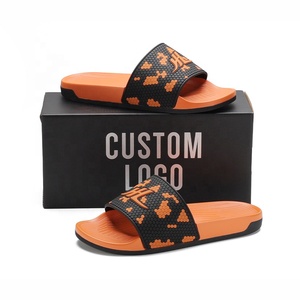 Xsheng OEM Anti bakterielle Folien Feuchtigkeit transportierende weiche Sandalen Bunte Hausschuhe Benutzer definierte Slide Sandalen Kälte beständige Folien - Product Image 1