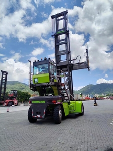 Factory Price 18m Reach <strong>Stacker</strong> ZCH90K7 20'40' <strong>Container</strong> Handler - Product Image 5