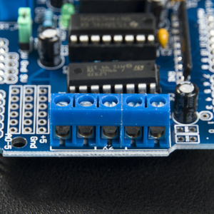 Arduino için bileşenler tedarikçiler L293D Motor kontrol kalkanı geliştirme panoları