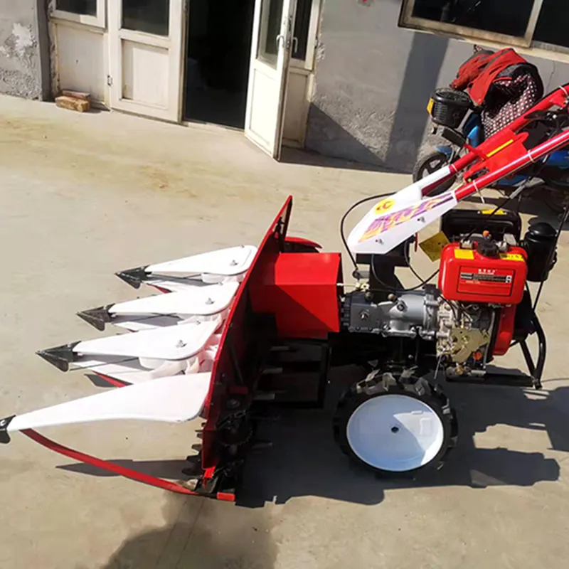 Mini máquina de cobertura pequena de arroz feno swather para venda